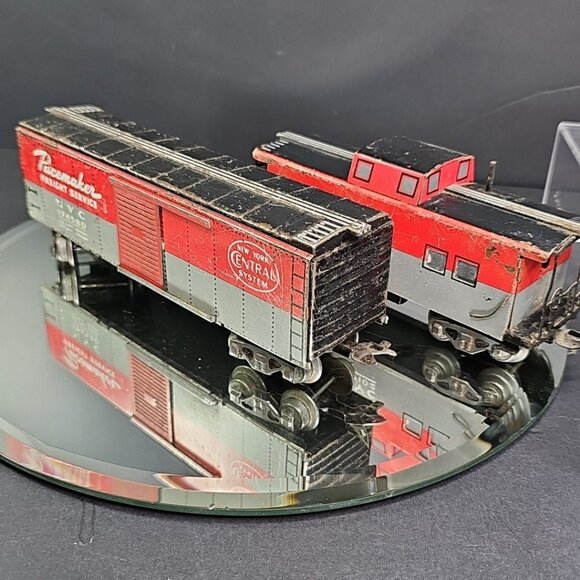 Marx O GaugeFreight Car And Caboose Pair Tin Train Vintage Railroad Made In USA - Picture 9 of 16